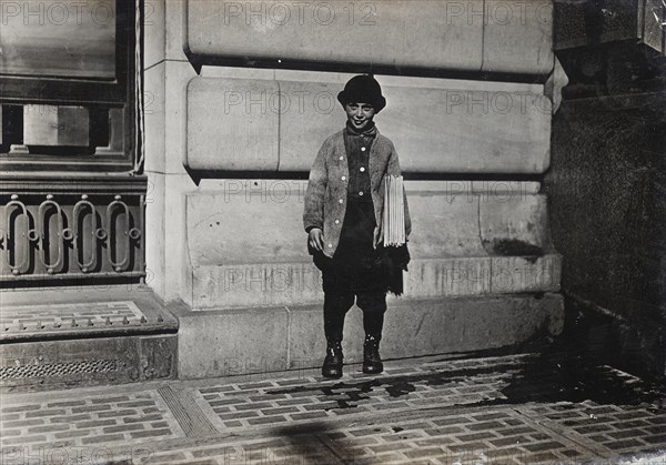 Newsboy, 1909. Creator: Lewis Wickes Hine.