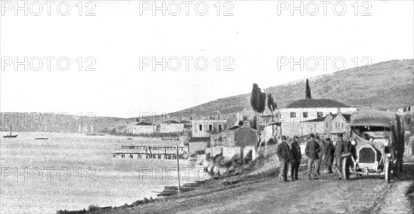 'les Italiens en Albanie ; le port de Santi-Quaranta et la route de Koritza', 1916. Creator: Unknown.