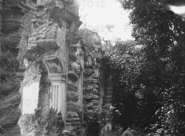 Travel views of Cuba and Guatemala, between 1899 and 1926. Creator: Arnold Genthe.