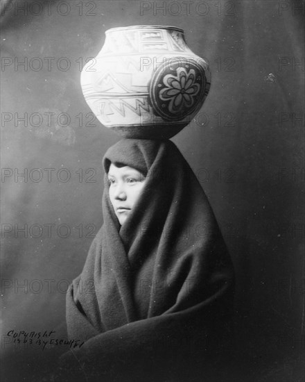 En Al Leih, c1903. Creator: Edward Sheriff Curtis.