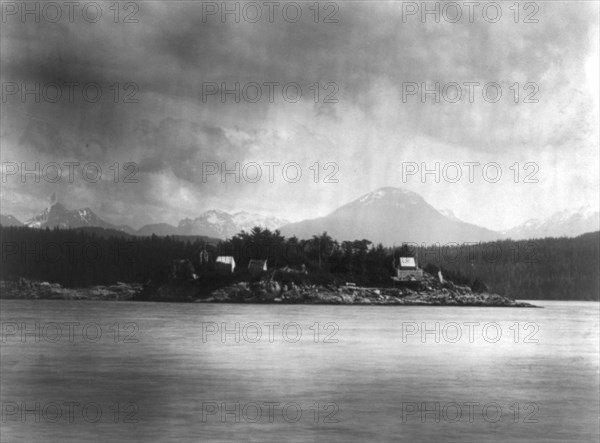 Mamalelekala cemetery on Village Island, c1914. Creator: Edward Sheriff Curtis.