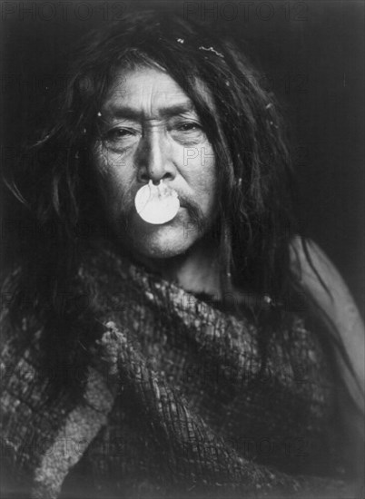 Naemahlpunkuma-Hahuamis, c1914. Creator: Edward Sheriff Curtis.