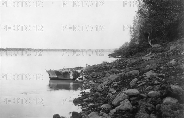 Hidatsa bull boat, c1908. Creator: Edward Sheriff Curtis.