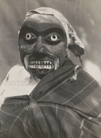 Mask of the octopus hunter-Qagyuhl, c1914. Creator: Edward Sheriff Curtis.