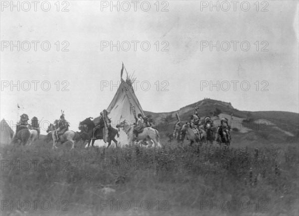 Start of war party, c1907. Creator: Edward Sheriff Curtis.