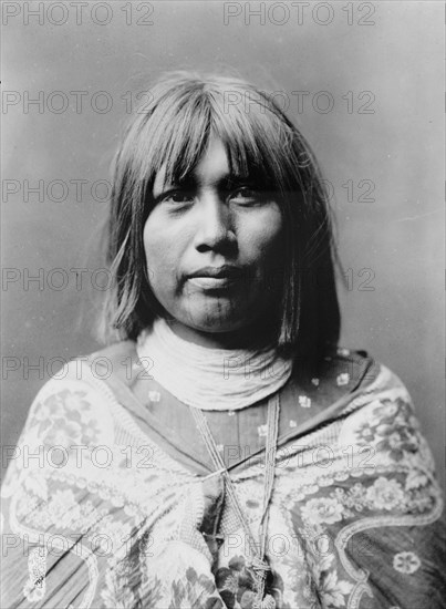 O Che Che, Mohave Indian woman, head-and-shoulders portrait, facing front, c1903. Creator: Edward Sheriff Curtis.