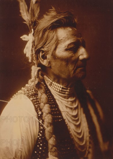 PioPio-Maksmaks, Profile-Wallawalla, c1905. Creator: Edward Sheriff Curtis.