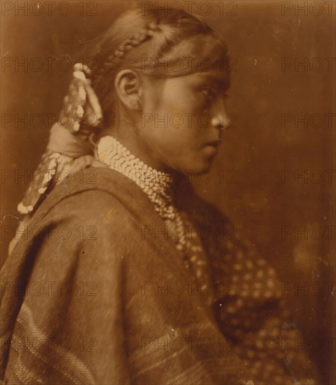 Sigesh-Apache, c1904. Creator: Edward Sheriff Curtis.