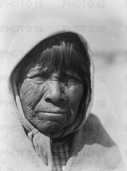 Sù^-Donii ("Osier-Willow Blossom")-Pyramid Lake Paviotso, c1924. Creator: Edward Sheriff Curtis.