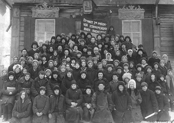 The first district conference of young pioneers, 1880. Creator: GP Putintsev.