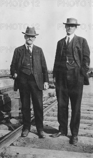 Mr. Edes and Lieut. Mears, between c1900 and 1916. Creator: Unknown.