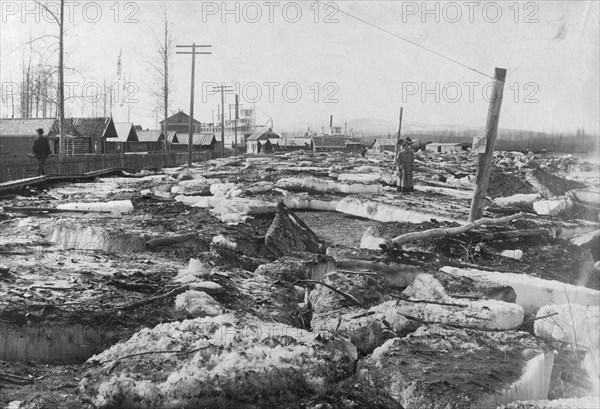 Frozen inland river, between c1900 and 1923. Creator: Unknown.