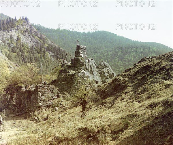 Stone gate and Uzvarian fortress, between 1905 and 1915. Creator: Sergey Mikhaylovich Prokudin-Gorsky.