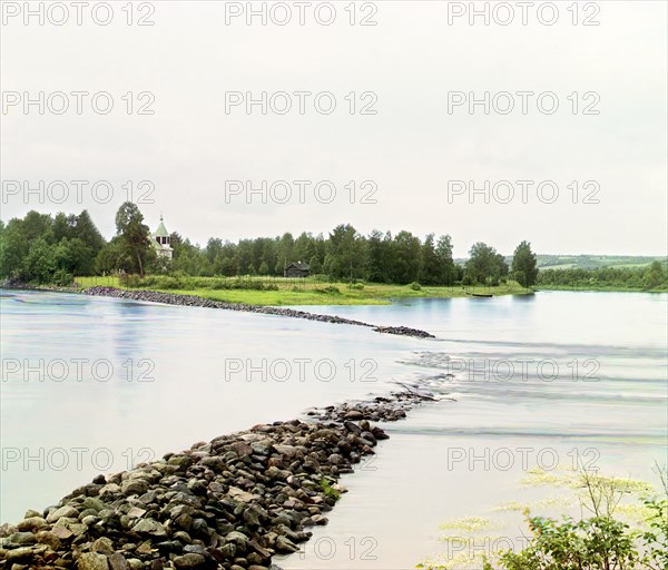 Current-diverting levee near the Iablonskii Island [Russian Empire], 1909. Creator: Sergey Mikhaylovich Prokudin-Gorsky.