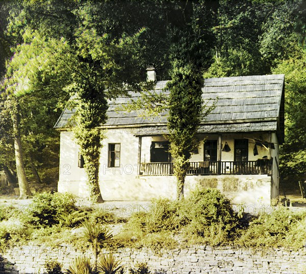 Home of Nikolai Savvich Abaz on his former estate Nidzhi, between 1905 and 1915. Creator: Sergey Mikhaylovich Prokudin-Gorsky.