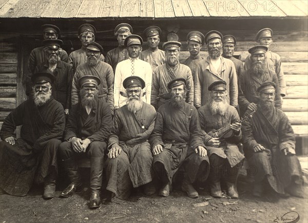 A group of old-timer Cossacks, 1909. Creator: Nikolai Georgievich Katanaev.