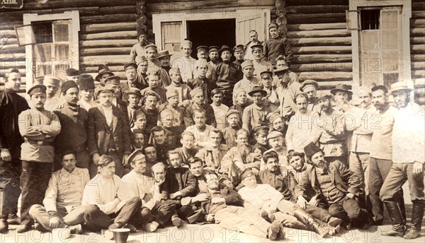 A Group Picture of Convicts in Front of the Kitchen, 1906-1911. Creator: Isaiah Aronovich Shinkman.