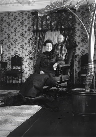 Rustan Bergwall's wife Xenia and son Alexei, Russia, 1902. Creator: Rustan Bergwall.