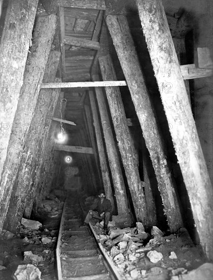 Construction of a Tunnel, 1900-1904. Creator: Unknown.