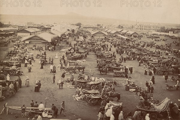 Bazaar on Novobazarnaya Square, 1905. Creator: Unknown.