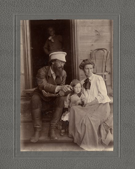 Anuchin Vasily Ivanovich with his family, 1909. Creator: Unknown.