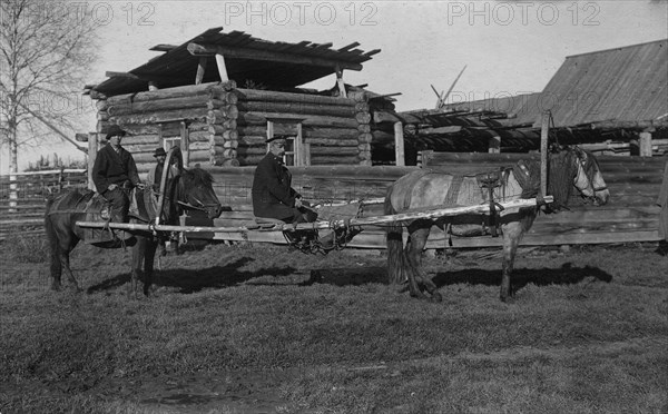 Ways of traveling on the roads of Mountain Shoria, Cradle, 1913. Creator: GI Ivanov.