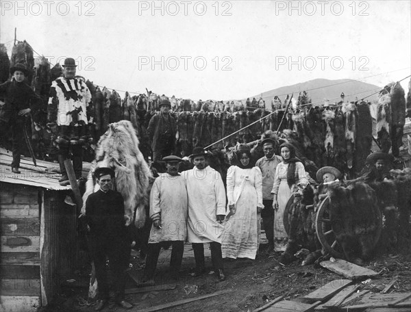 City of Petropavlovsk-Kamchatsky - Selling furs., 1910-1929. Creator: Ivan Emelianovich Larin.