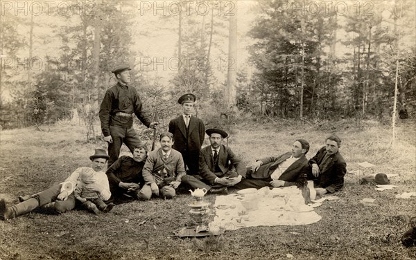 Employees of the Znamensky glass factory on a forest walk in the vicinity of the village, 1910-1913. Creator: S. Ia. Mamontov.