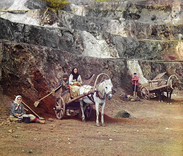 Work at the Bakalskii mine, 1910. Creator: Sergey Mikhaylovich Prokudin-Gorsky.