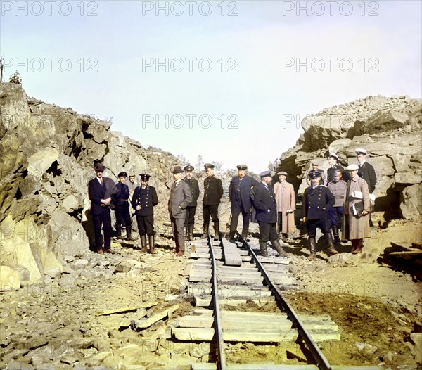 Group of railroad construction participants near the town of Kem, 1915. Creator: Sergey Mikhaylovich Prokudin-Gorsky.