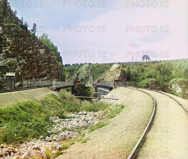 Yuryuzan Bridge with excavation, 1910. Creator: Sergey Mikhaylovich Prokudin-Gorsky.