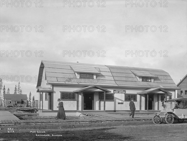 Post Office, 1915. Creator: Unknown.