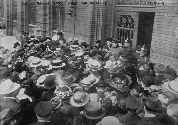 Run on Berlin Bank when war declared, Aug 1914. Creator: Bain News Service.