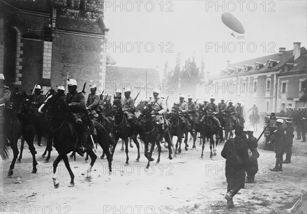 French Cavalry & Dirigible DUPUY DE LOME, between c1914 and c1915. Creator: Bain News Service.