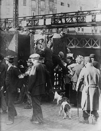 Fugitives, Gare du Nord, Paris, between c1914 and c1915. Creator: Bain News Service.