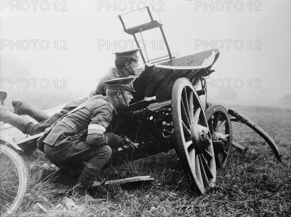 British motorcycle despatch riders, 27 Oct 1914. Creator: Bain News Service.