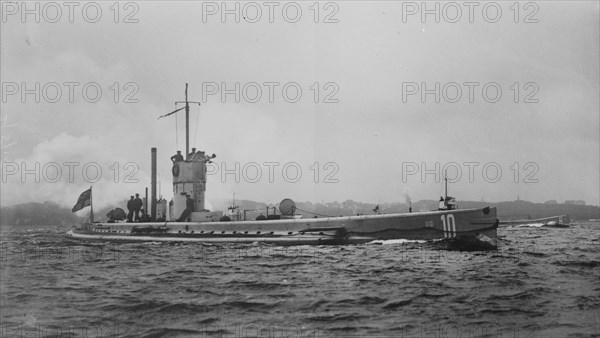 Submarine "U-10" at full speed, between c1914 and c1915. Creator: Bain News Service.