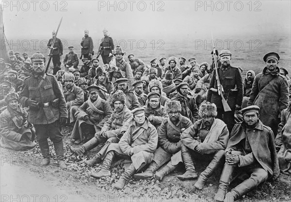 Russian prisoners, Russians, Tartars, Kirgises [i.e., Kyrgyz] etc., between 1914 and c1915. Creator: Bain News Service.
