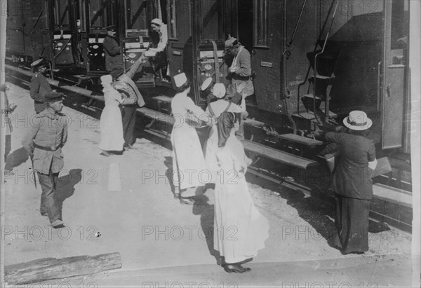 Wounded arriving in Allenstein, Prussia, 1 Dec 1914. Creator: Bain News Service.