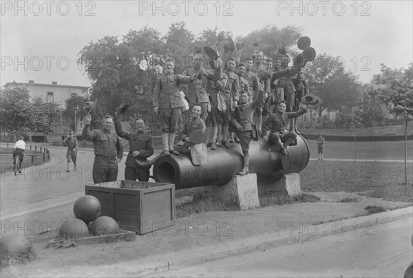 Medical corps, Fort Slocum, 1917. Creator: Bain News Service.