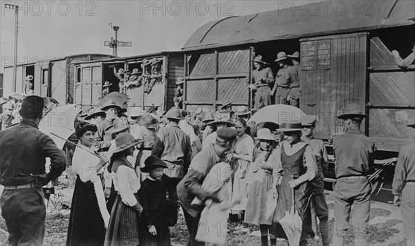 U.S. troops in France, 1917 or 1918. Creator: Bain News Service.