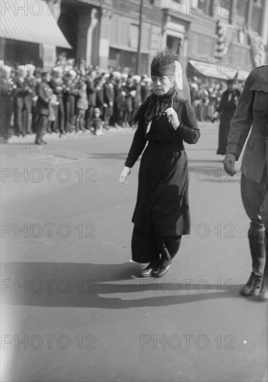 Mrs. Robt. Bacon, 18 Apr 1927. Creator: Bain News Service.