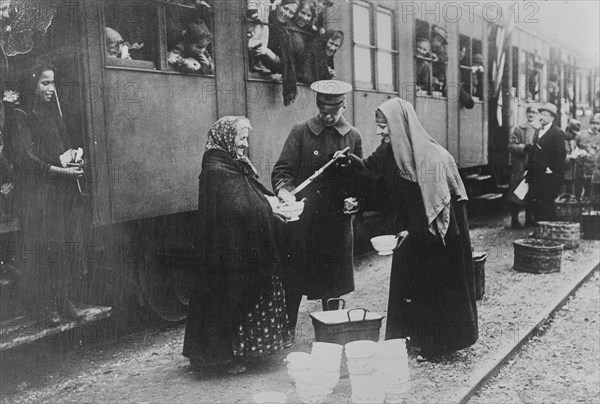 Red Cross canteen worker in Ancona, between c1915 and 1918. Creator: Bain News Service.