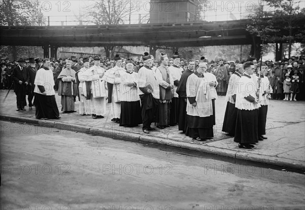 Field Mass, 30 May 1918. Creator: Bain News Service.