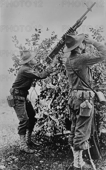 Anti-aircraft gun, 1918. Creator: Bain News Service.