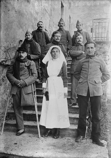 Lady Baird & wounded at Chambery, 19 June 1918. Creator: Bain News Service.