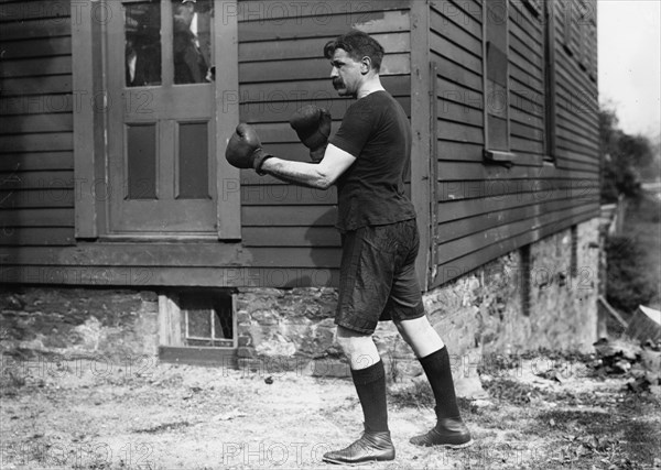 Frank Parks (Heavyweight), between c1910 and c1915. Creator: Bain News Service.