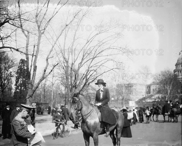 Suffrage Parade, Alberta Hill, 1913. Creator: Bain News Service.