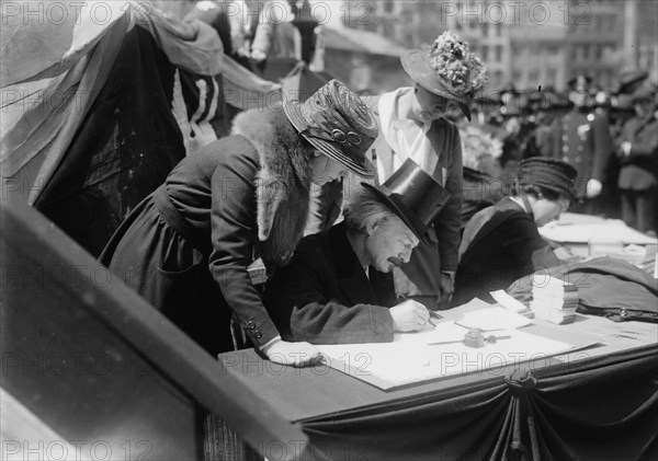 Paderewski, between c1915 and c1920. Creator: Bain News Service.