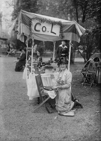 Mrs. Robt. Sylvester, between c1915 and c1920. Creator: Bain News Service.